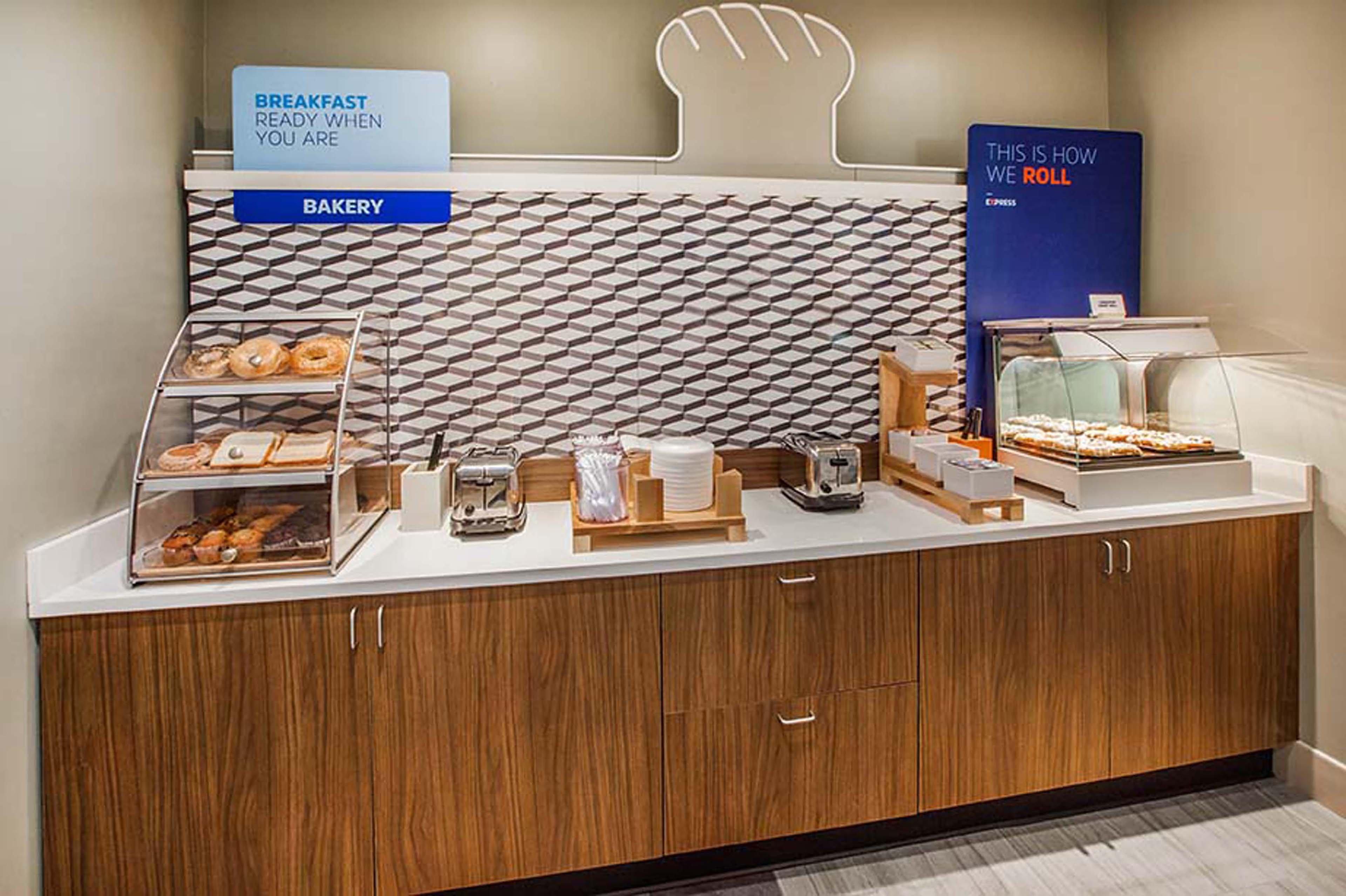 Holiday Inn Express & Suites Russellville By Ihg Buitenkant foto